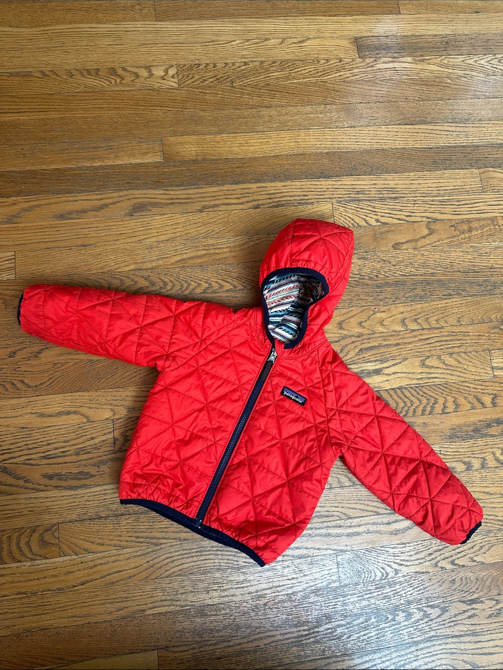 Patagonia Red puffer Hooded Kids Jacket 2T EUC